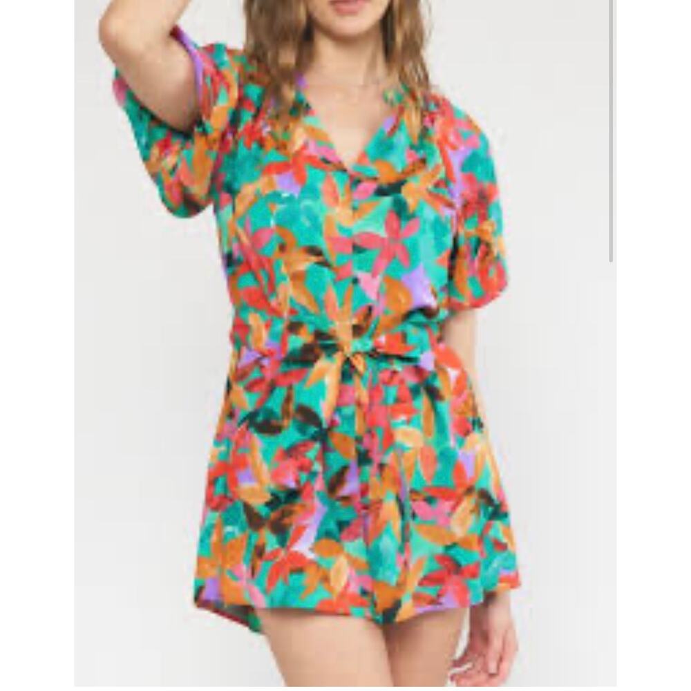 Entro NWT button front short romper women’s size S floral waist tie - Picture 3 of 14